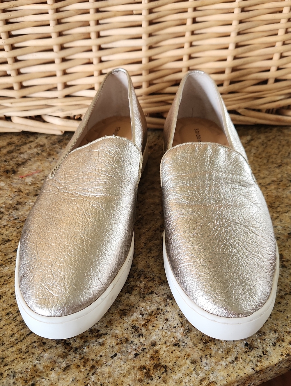 Birdies The Swift Slip-On Sneaker Metallic Gold Leather size 9 - Picture 3 of 16